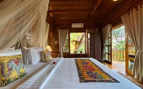 Nan Seasons Boutique Resort